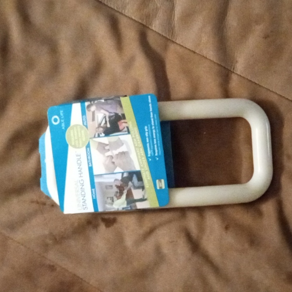 UNIVERSAL STANDING HANDLE